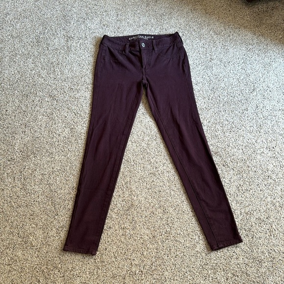 American Eagle Outfitters Denim - American Eagle Maroon Jeggings Size 4 Regular